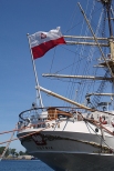 Gdynia. Bandera na Darze Pomorza.