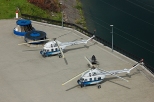 Solina - migowce Mi-2 przy zaporze