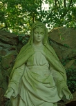 Madonna w parku paacowym. Lubostro