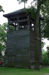 arnw - drewniana dzwonnica z przeomu XIX/XX w.