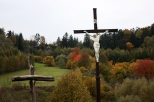Hoszów - krzyże przy cerkwi