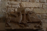 Wiślica - pozostałość romańskiej świątyni w podziemiach bazyliki