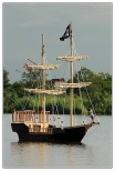Jezioro Jamno w Mielnie - miniatura pirackiego statku
