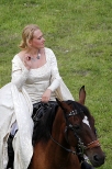 Oblężenie Malborka 2012 - średniowieczna dama na koniu