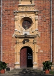 Kościół pod wezwaniem św. Katarzyny i św. Floriana - portal