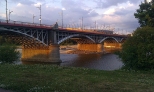 Most Poniatowskiego o zmroku
