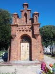Kaplica grobowa Lipczyskich na cmentarzu w Krynicach