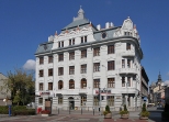 Bielsko-Biaa. Modernistyczny budynek banku.