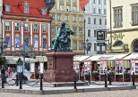 Wroclaw Rynek Pomnik Aleksandra Fredro