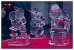 Kalisz - wystawa figur lodowych.