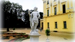 Wspomnienie lata...jedna z rzeźb w ogrodzie francuskim Pałacu Branickich w Białymstoku...