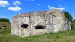 Pierwszy schron fortu zarzecznego w caej okazaoci widziany od strony wschodniej....
