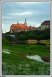 Pyzdry - panorama z brzegu Warty _ za rzeką Klasztor pofranciszkański pod wezwaniem Ścięcia Głowy św. Jana Chrzciciela