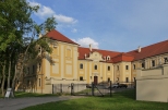 Budynek klasztorny opactwa w Rudach.