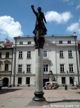 Pomnik Piotra Skargi na pl.w. Marii Magdaleny