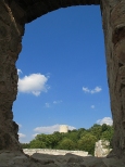 Baszta widziana z okna zamku w Kazimierzu Dolnym