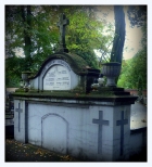 na tomaszowskim cmentarzu