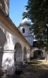 Sanktuarium witej Anny w Aleksandrwce. Fragment zabudowa klasztornych.