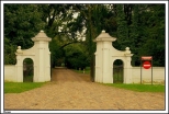 Turew - gwna brama do parku i barokowego paacu Chapowskich