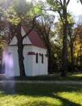 Park Radziwiowski - kaplica zamkowa