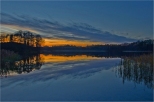 Jezioro Szurpiy po zachodzie sonca.