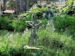 Cmentarz przy miejscowej cerkwi