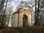 Ruiny Kaplicy Jana Hakenszmita z 1820r. w Fajsawicach