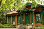 Białowieża, dawna stacja Białowieża Towarowa, obecnie restauracja
