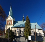 Zabytkowy kościół.  Lanckorona