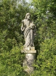 Raszyn. Figura w. Jana Nepomucena z XVIII w. na grobli w rezerwacie Stawy Raszyskie.