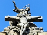 Detal na fasadzie krzeszowskiej bazyliki