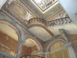 Wnętrza pałacu w Krowiarkach-klatka schodowa