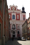 Pozna. Koci farny pw.w.Stanisawa Biskupa zbudowany w latach 1651-1735 ( wejcie od strony rynku).
