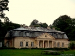 Zespół Pałacowo-Parkowy fundacji Urszuli i Franciszka Dembińskich 1770-1780 - oficyna pałacowa