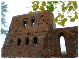 Ruiny jednego z najwikszych gotyckich kociow ceglanych na uawach Gdaskich.