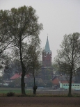 Konecki kościół we mgle