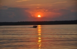 Zachód słońca nad jeziorem Necko