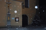 Krapkowice - Krzyż przed kościołem św. Mikołaja