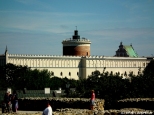 widok na Zamek i baszt donon z XIII w. z placu Po Farze w Lublinie