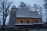 Drewniany kościół p.w. Św. Wawrzyńca w Zacharzowicach