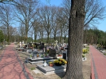 Na parafialnym cmentarzu