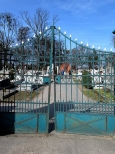Brama wjazdowa na cmentarz