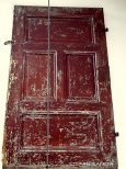 stare drzwi jako pamitka po tamtych latach domu Klugera w Cafe Bergson