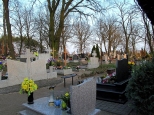 Wiejski cmentarz w Kotlinie Toruńskiej