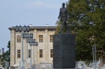 Warszawa - Pomnik Charles de Gaulle