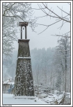 Kudowa Zdrj - w zimowej szacie _ w drodze do Jakubowic_drewniana dzwonnica z XIXw