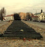 Pomnik Polegych i Pomordowanych na Wschodzie