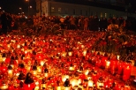 W hodzie ofiarom katastrofy - Paac Prezydencki 10 kwietnia 2010