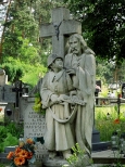 Na miejscowym cmentarzu
