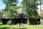 Kielcza - zabytkowa drewniana chata z 1832r.